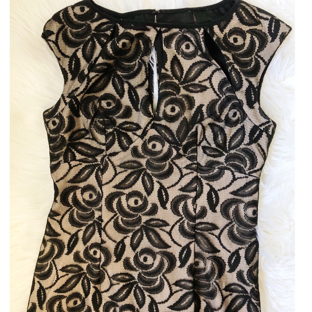 Maggy London lace sheath dress with keyhole